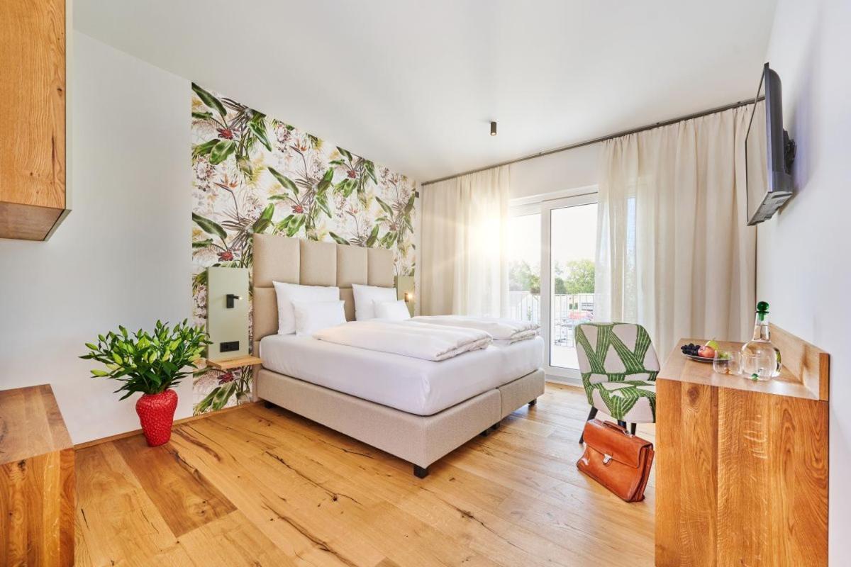 Hotel Der Einrichter Straubing Esterno foto