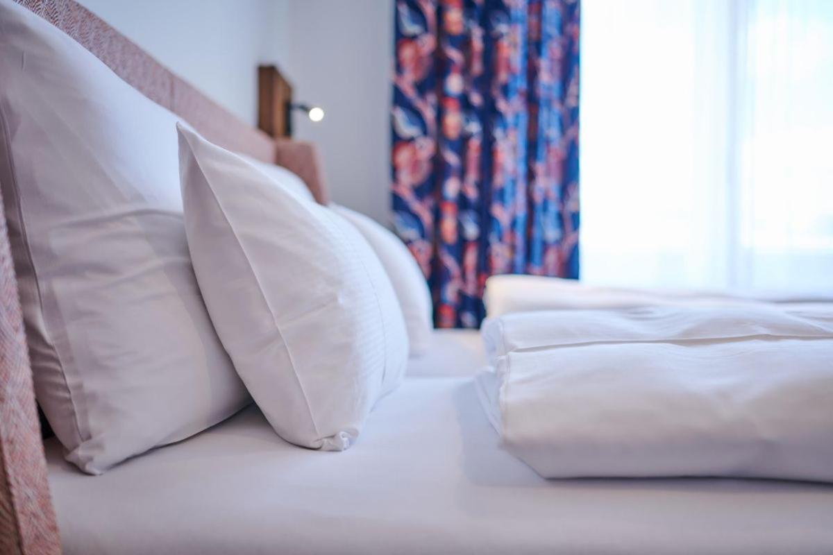 Hotel Der Einrichter Straubing Esterno foto