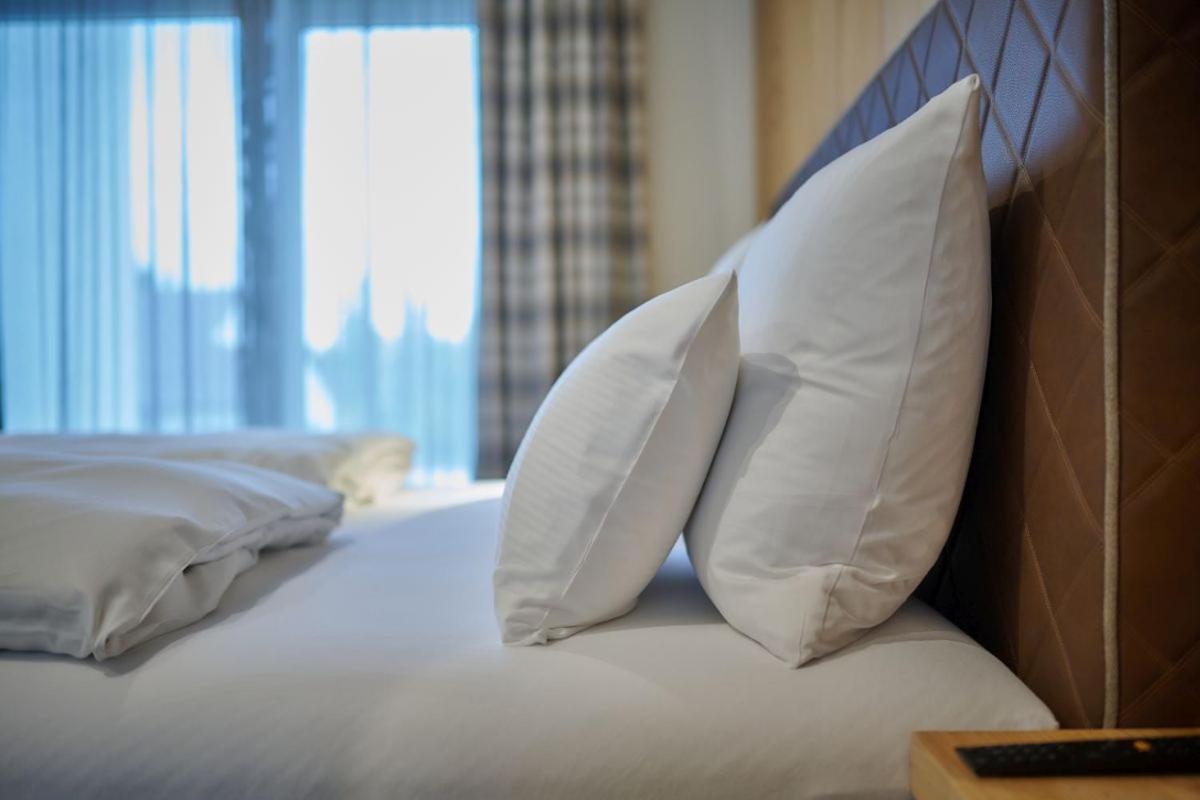 Hotel Der Einrichter Straubing Esterno foto
